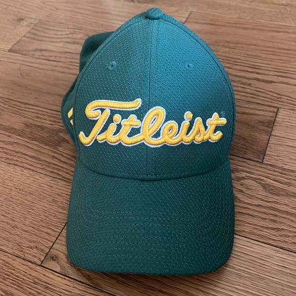Titleist Hat - Picture 1 of 3